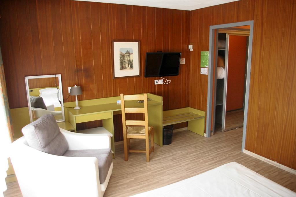 Le Skippy Dancotel Saint-Pierre-des-Corps Luaran gambar